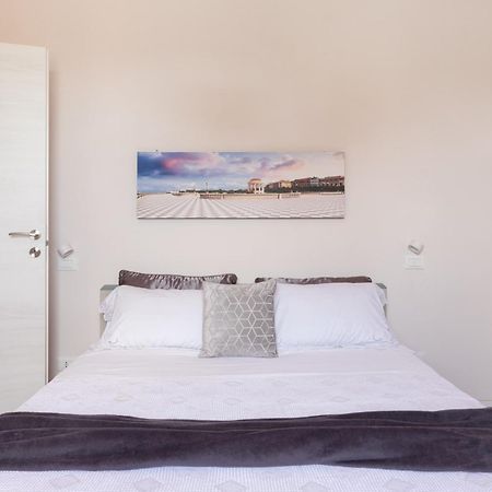 Apartamento Abbraccio Di Mare- Relax Vicino Al Porto Livorno Exterior foto