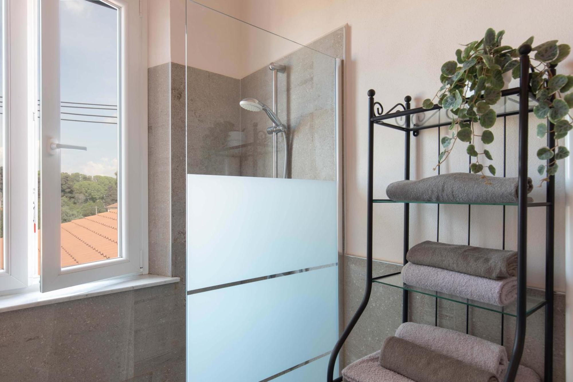 Apartamento Abbraccio Di Mare- Relax Vicino Al Porto Livorno Exterior foto
